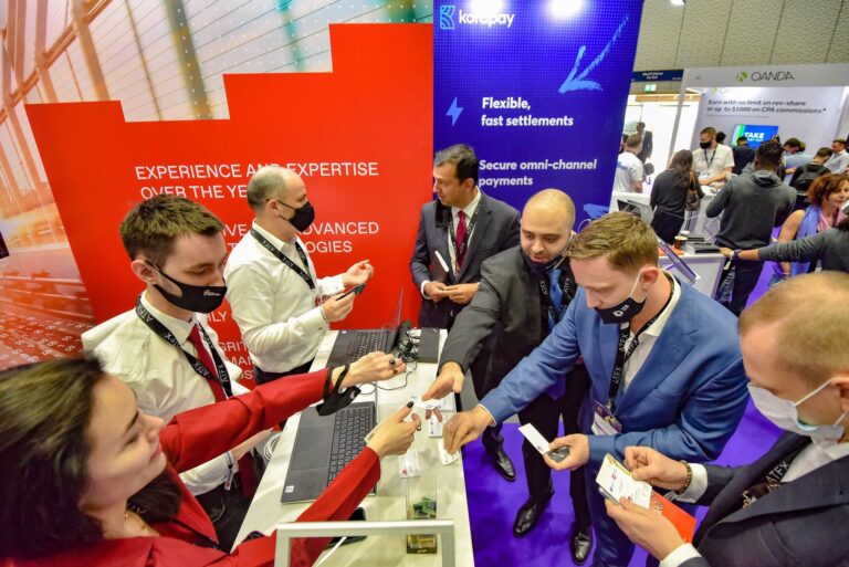 ما هي الشركة الأفضل في بناء وتصميم منصات العرض؟:iFX Expo Dubai